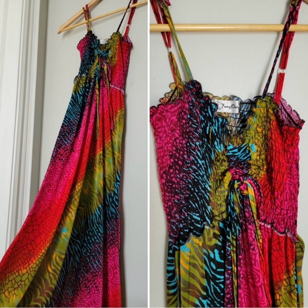 SM•FANG QING•Stunning Vibrant Vintage 80’s Spaghetti Strap Maxi Dress! 👗